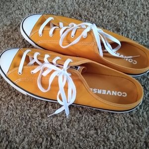 New women's converse size 10